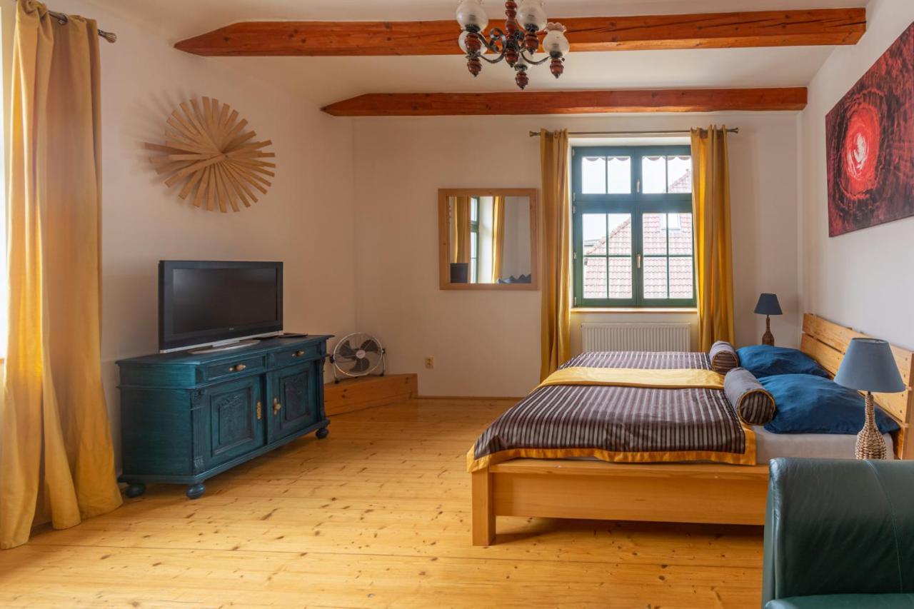 Apartment Sirius F In Center Of Cb Ceske Budejovice Buitenkant foto